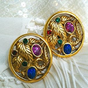 Stunning VTG couture gold color earrings w/multi colored Rhinestones